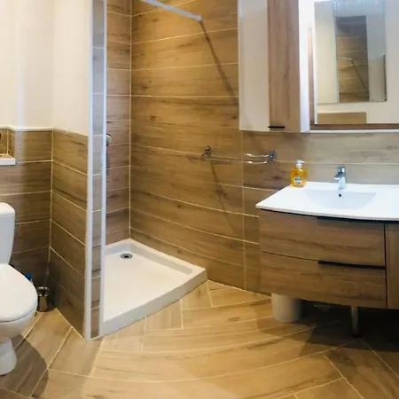 Apartment T2 Proche Centre Et Canal